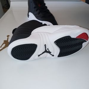 Jordan retro 12 playoffs toddler size 10 c